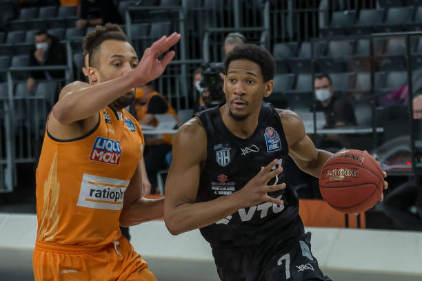 明确回应 明确回应