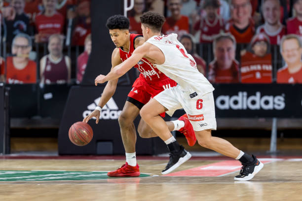 的全面比拼 的全面比拼